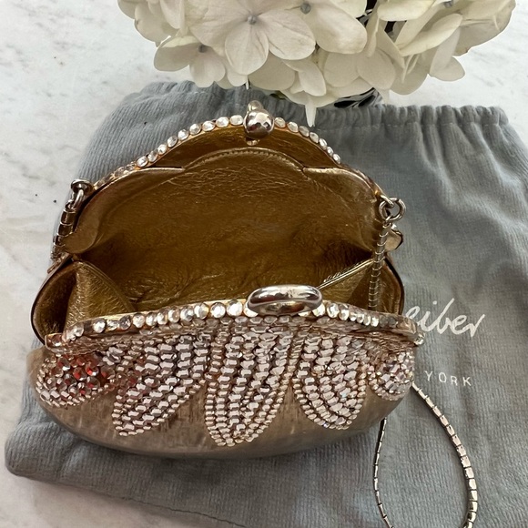 RARE JUDITH LEIBER VINTAGE GOLD WITH CRYSTALS EVENING BAG - Picture 4 of 14